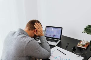 男性が困ったイメージ、仕事の問題、トラブル