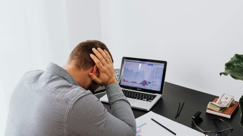 男性が困ったイメージ、仕事の問題、トラブル