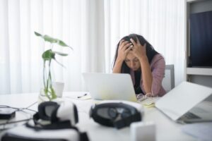 女性が困ったイメージ、問題、トラブル