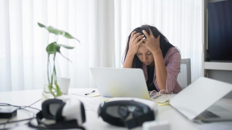 女性が困ったイメージ、問題、トラブル